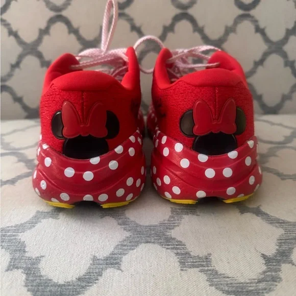 Minnie Mouse Brooks - Picture 3 of 5